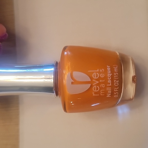 Revel dip powder and laquer - Picture 2 of 5